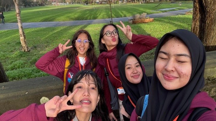 pertukaran pelajar SMAIT Al-Ittihad ke City College Plymouth, UK