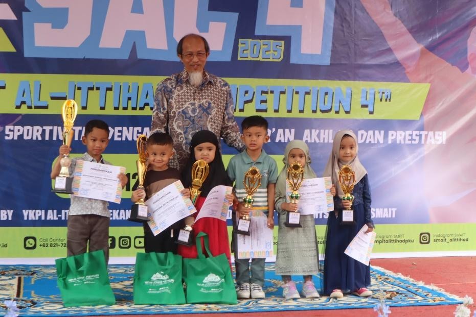 pembagian hadiah pemenang SAC 4