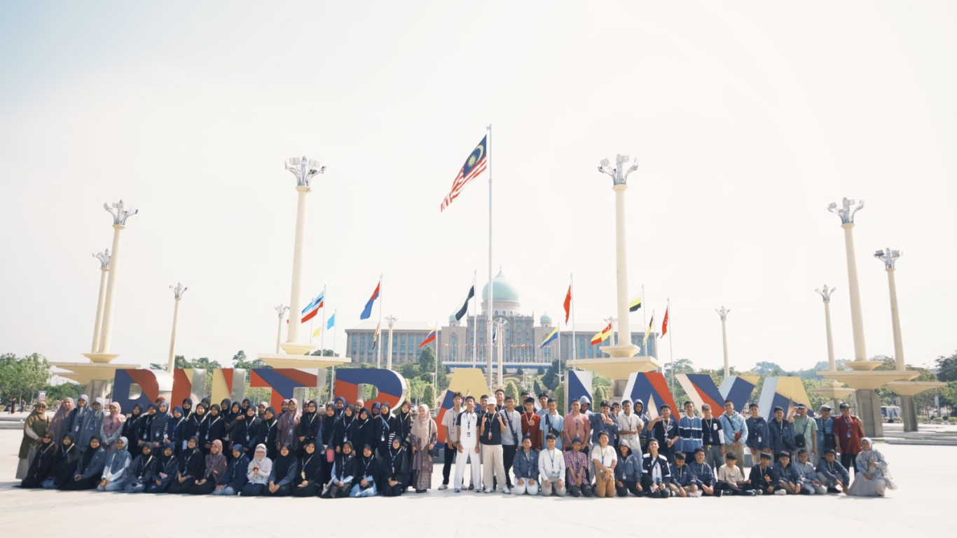 Global Learning Experience (Gle) SMPIT Al-Ittihad Pekanbaru