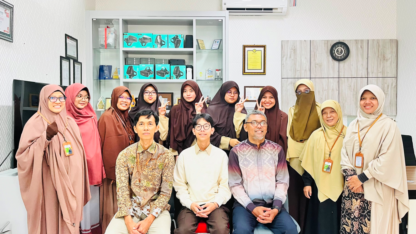 Lima Siswa SMAIT Al Ittihad Lulus Program Internasional PDVL