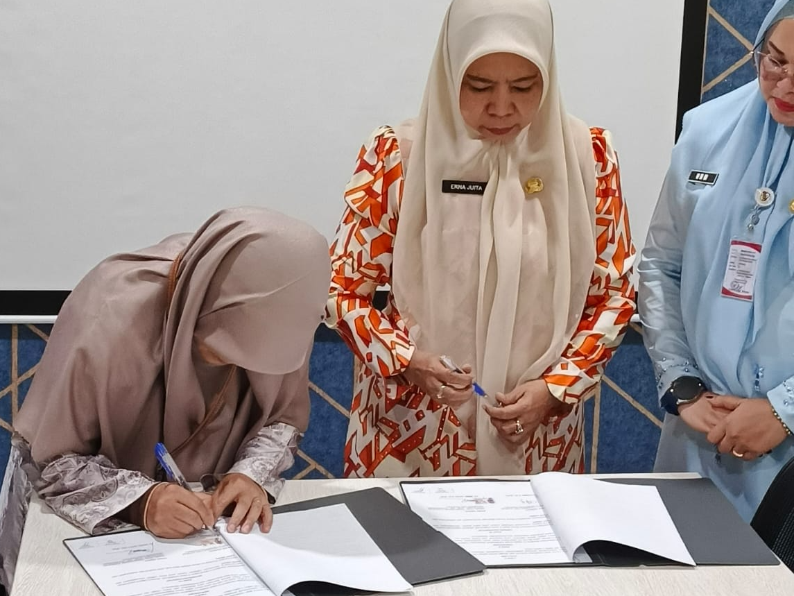 Penandatanganan MoU Standarisasi Taman Asuh Ramah Anak (TARA) bersama Dinas Pemberdayaan Perempuan